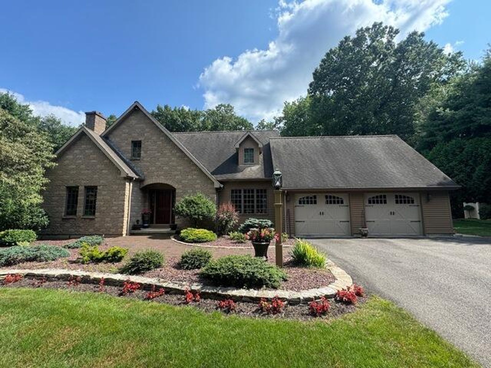 Southington home before roof replacement